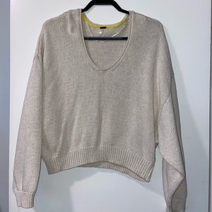 Free People women’s sweater